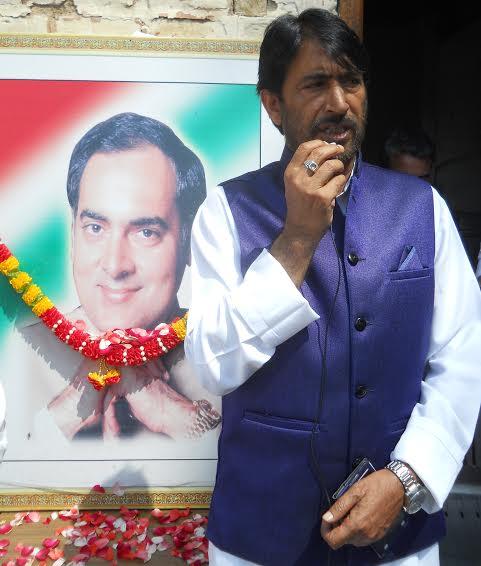 Pradesh Congress pays rich tributes to Late Rajiv Gandhi